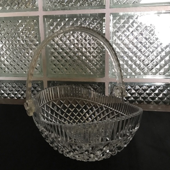 Crystal Basket Great for Easter - Picture 7 of 8